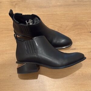 alexanderwang Kori boot size 37